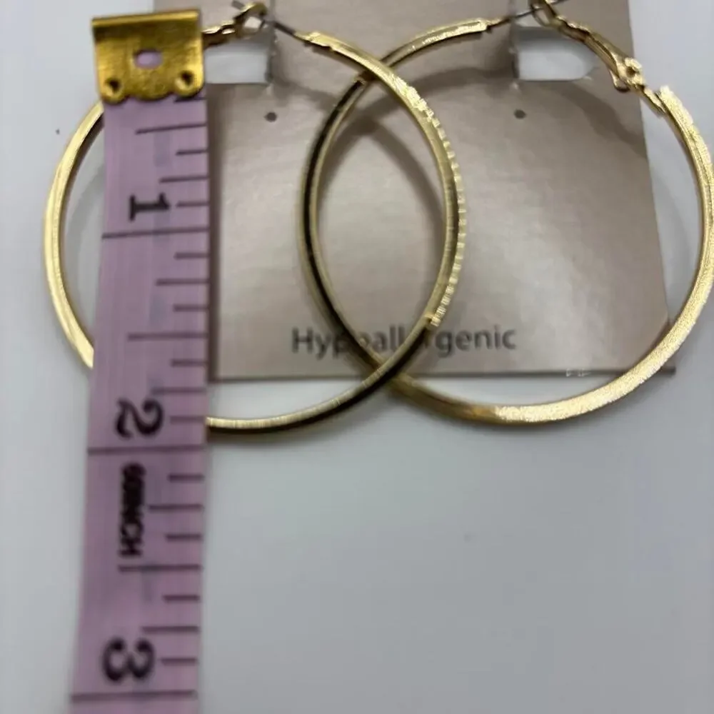 Gold tone hoop earrings